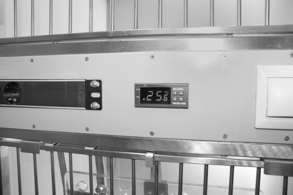 80742.1 Модуль из 18 клеток ПП с ИК под с системой хран. из ЛДСП  3500х600х2520(2680)h с колесами — изображение 4